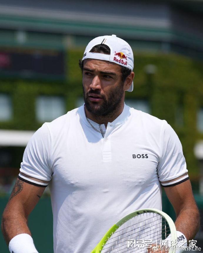 在线棋牌-澳网男单首轮焦点对话:贝雷帽大战小野兔!